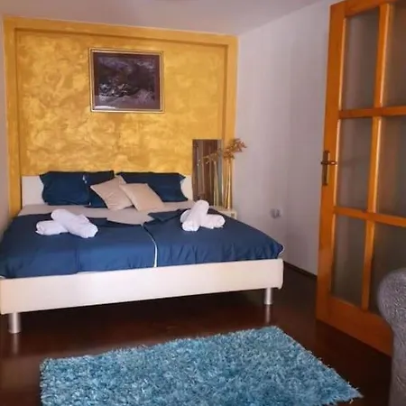 شقة Apartman Lilia روفينج
